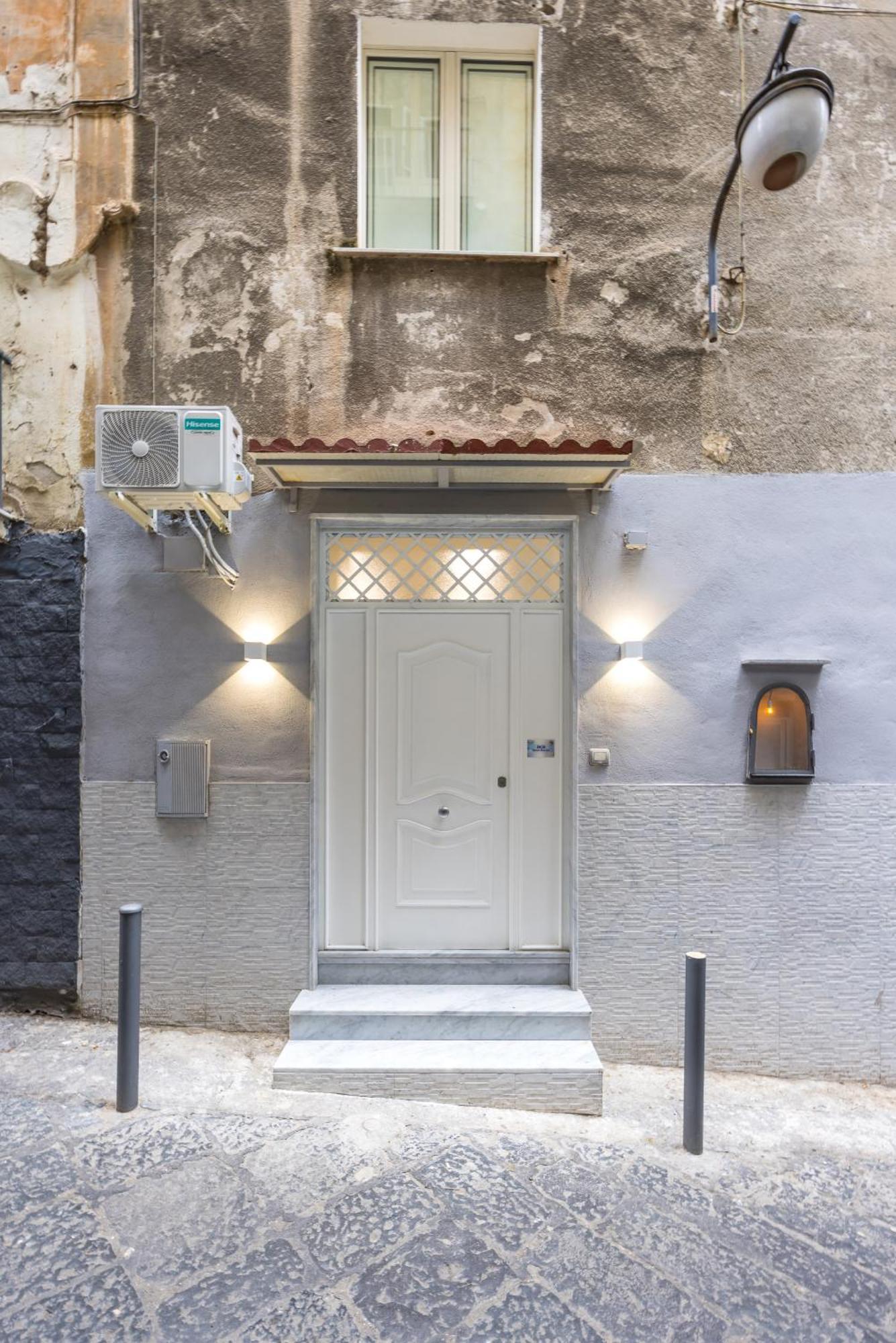 Dcr House Murales Napels Buitenkant foto